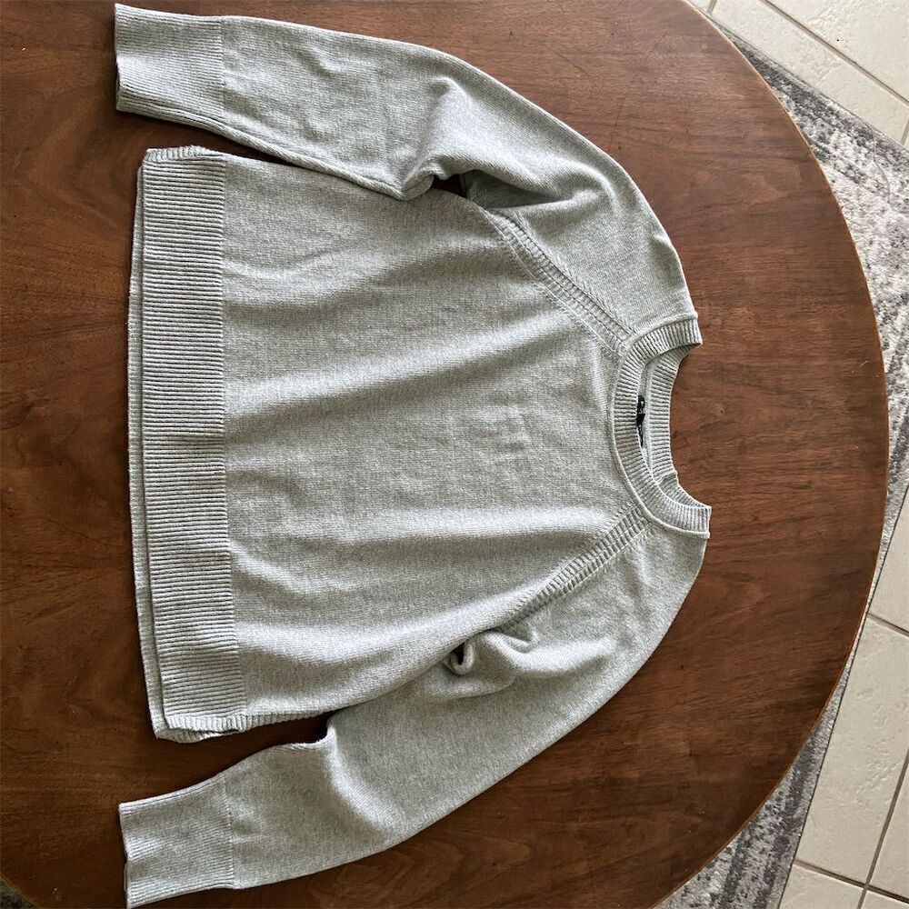 Banana Republic Women's Petite Crewneck Sweater Gray Size L Pullover